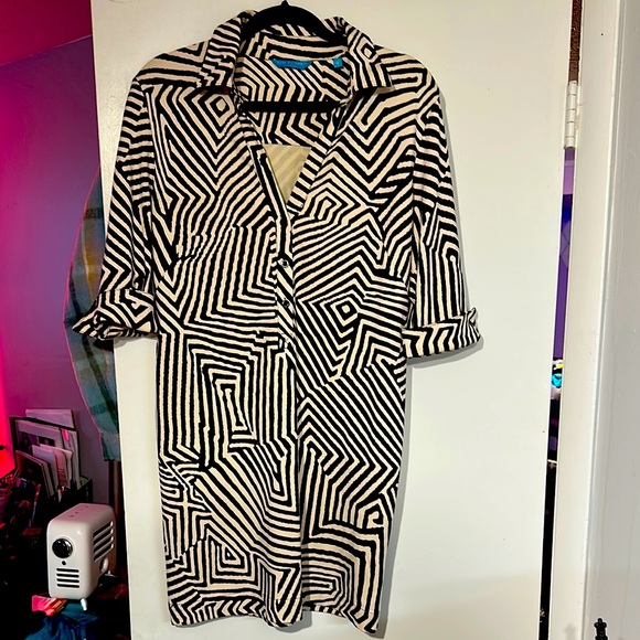 Tori Richard Dresses & Skirts - Tori Richard Zebra Print collared Dress. Size 4. NWOT